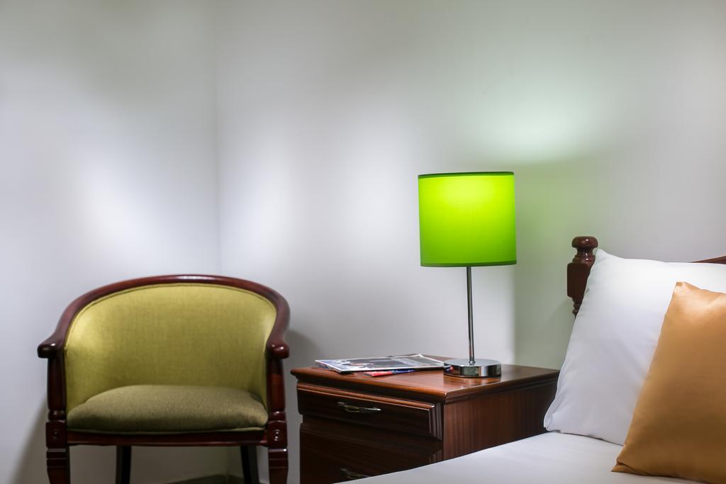 Golden Crest Lodge Bawaleshi ภายนอก รูปภาพ